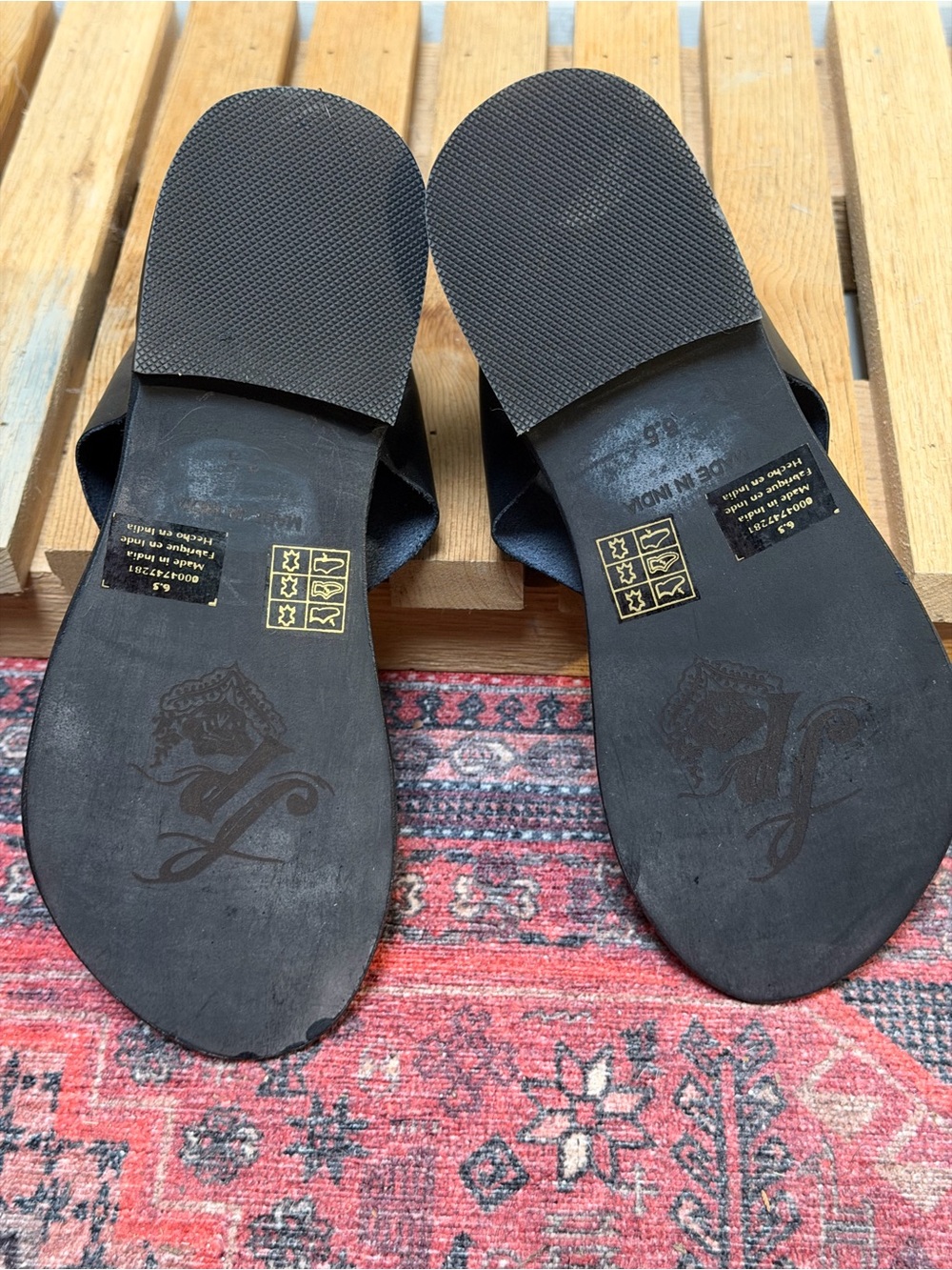 FREE PEOPLE BLACK UMA THONG SANDAL ANKLE ZIP 6.5 - Picture 7 of 7